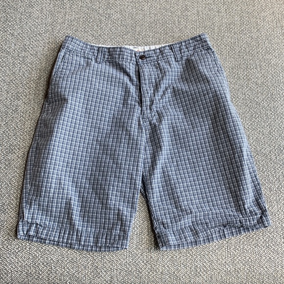 Dockers and St. John’s Bay men’s shorts bundle EUC - Picture 5 of 7